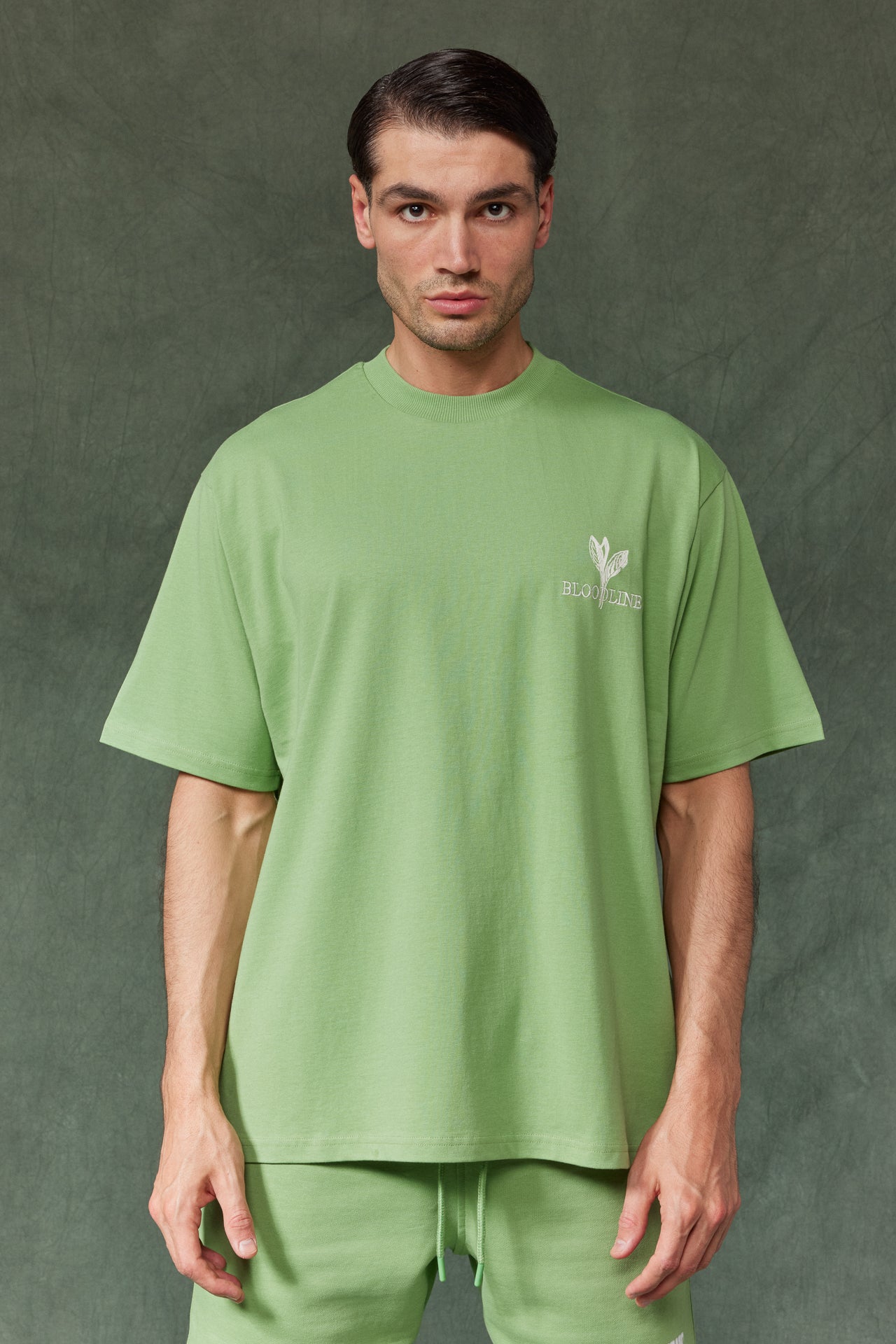 images Illyrian Bloom T-shirt - Green - Image 1